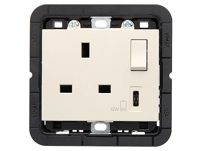 VIMAR Vimar 30223.CC Presa 2P+T 13A BS+int.rosso+USB C canapa