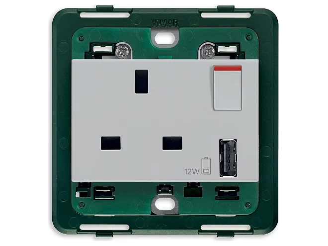 VIMAR Vimar 14223.A.SL Presa 2P+T 13A BS+int.rosso+USB A Silver